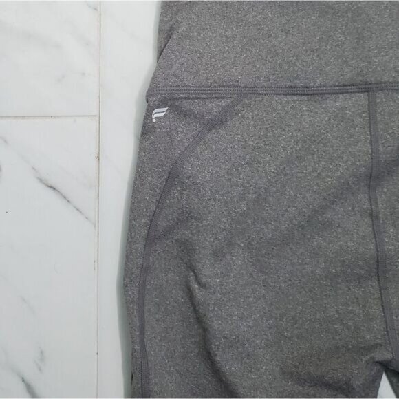 NWT Fabletics Leggings Medium Powerhold 7/ 8 High Waist Gray Gymcore Athleisure - Picture 7 of 8
